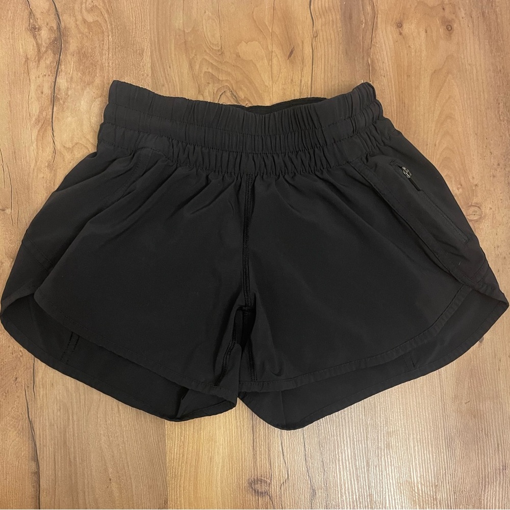 Lululemon size 4 black shorts